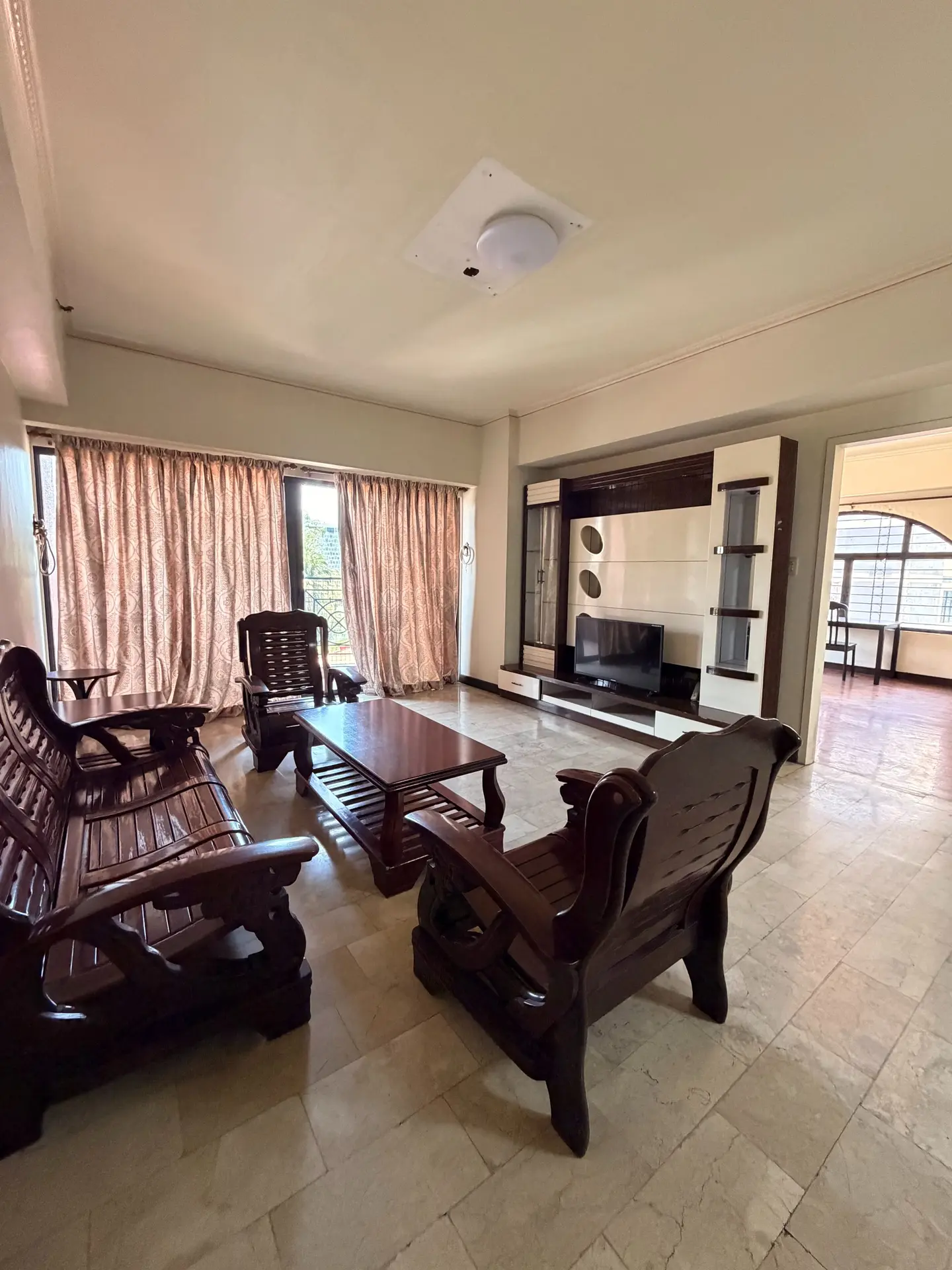 3 Bedroom Condo near Aiport Terminal 4 and Naia 3