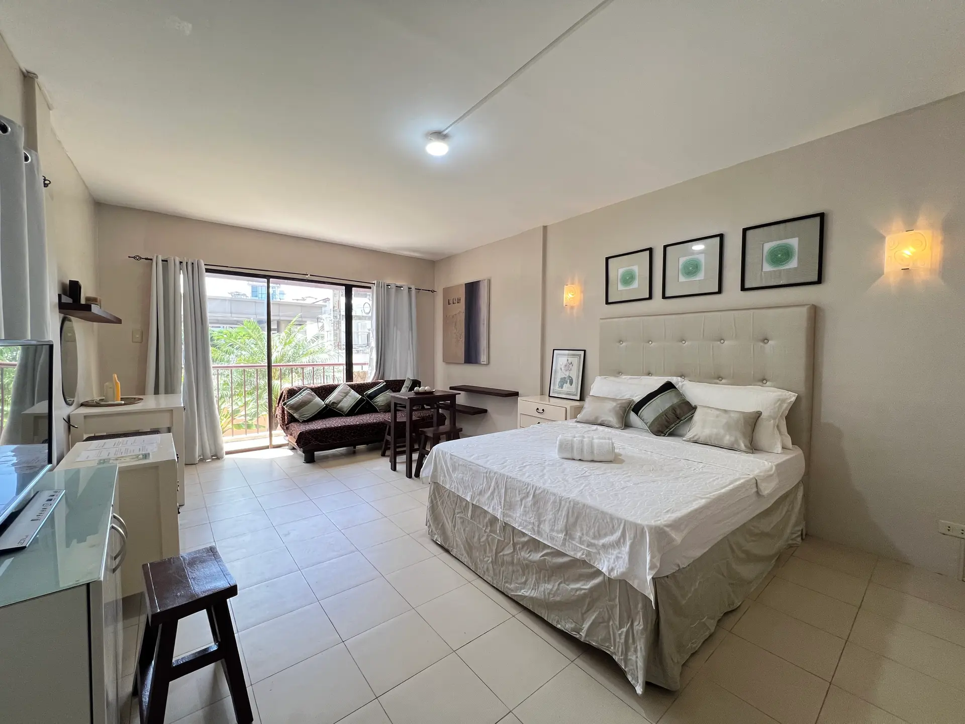Station 1 Beach Apartment near Robinsons Mall
